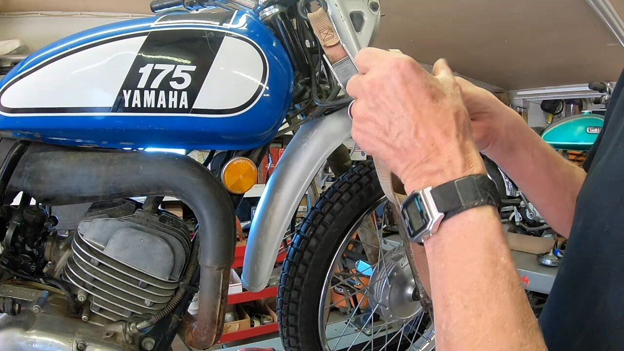 1975 Yamaha DT175 repairs part 1