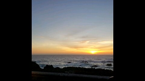 Pacific Coast Ambient Nature Sounds Video. Fort Bragg California. October 19, 2025 Sunset and Waves.