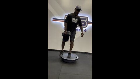 Db Squat w/ curl Arnold press!
