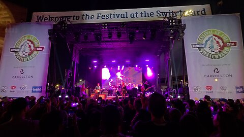 Sixpence None The Richer - Don't Dream It's Over (at Carrollton Festival at the Switchyard)