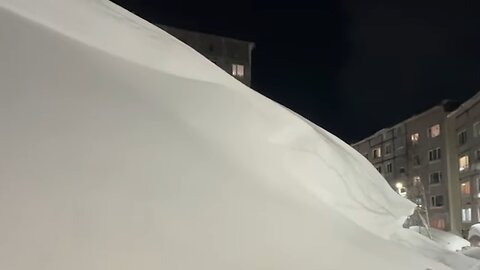 Record Snowfall Buries Russian Cities Under 7 Feet of Snow