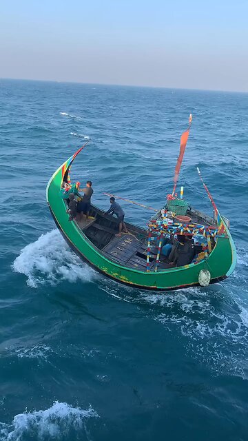 সমুদ্রের মজা🔥