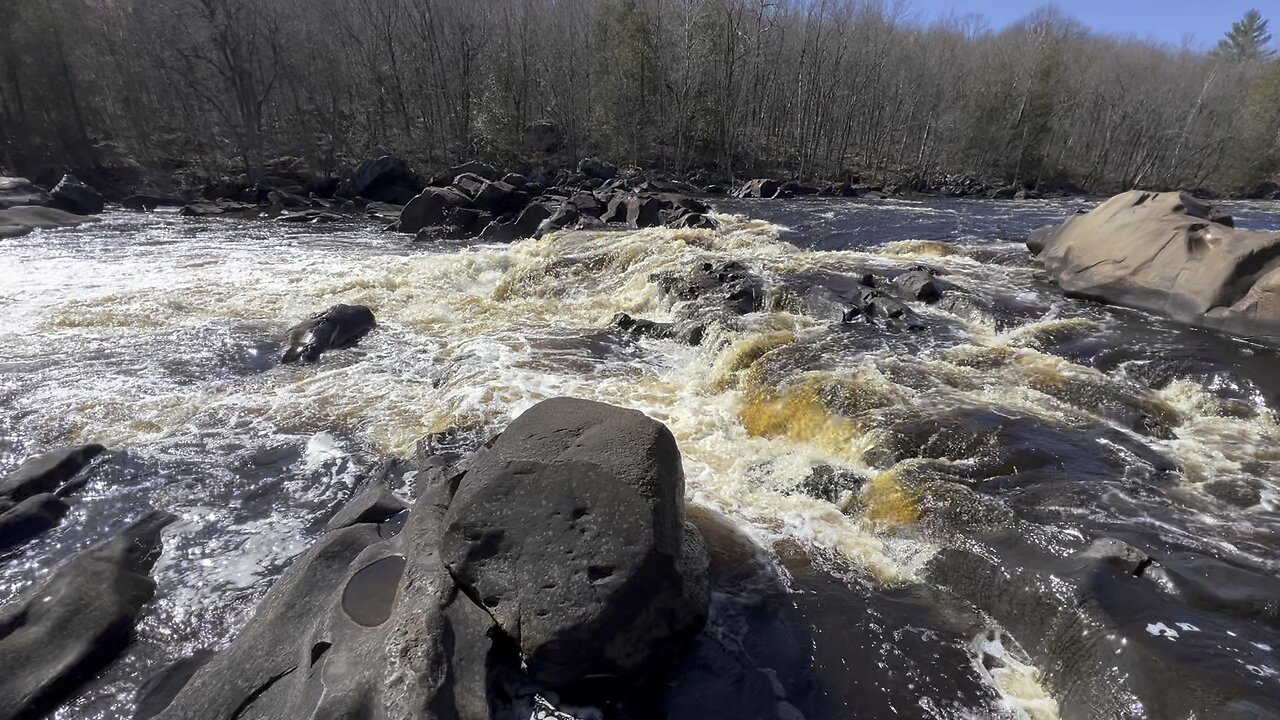 Heavy spring flow in Wisconsin! Where am I?