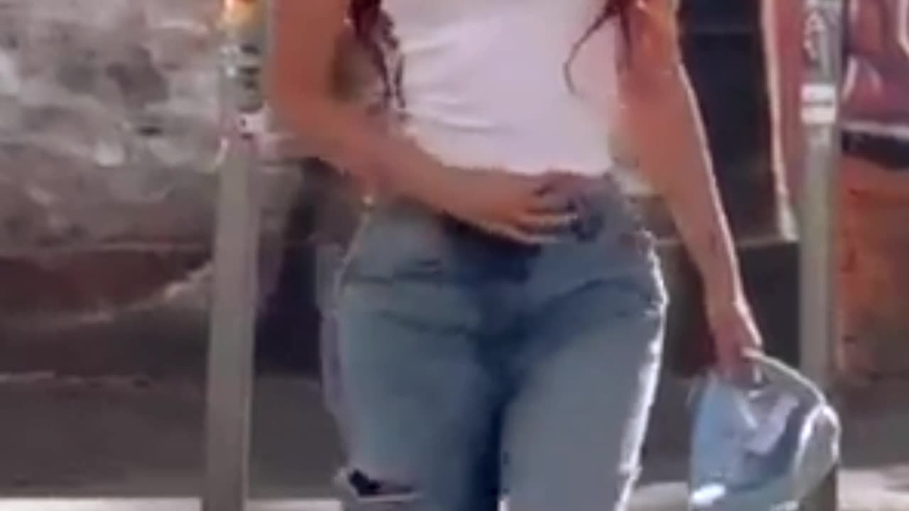 "Outfits That Belong on Every City Street 🌆"