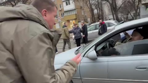 Video of TCK Punisher Unit in Dnipro Seizing a Man