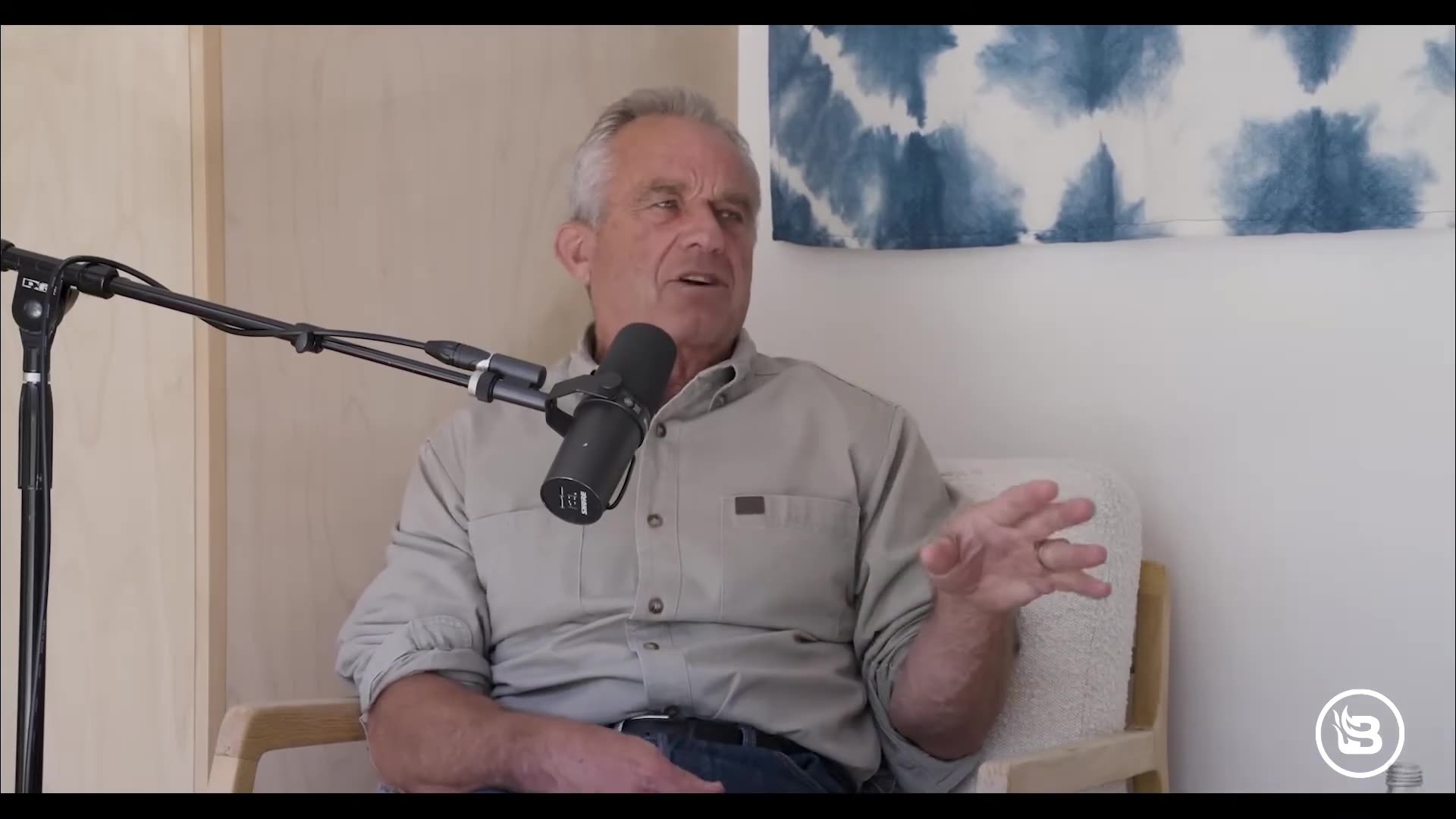 RFK Jr. Sounds the Alarm 🚨The Collapse of Trust in the American Govt