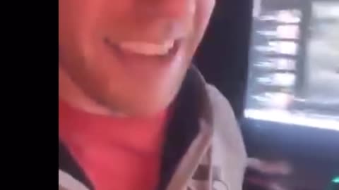 🤦‍♂️⚠️🤯 To everyone who has been vaccinated: please take a moment to watch this