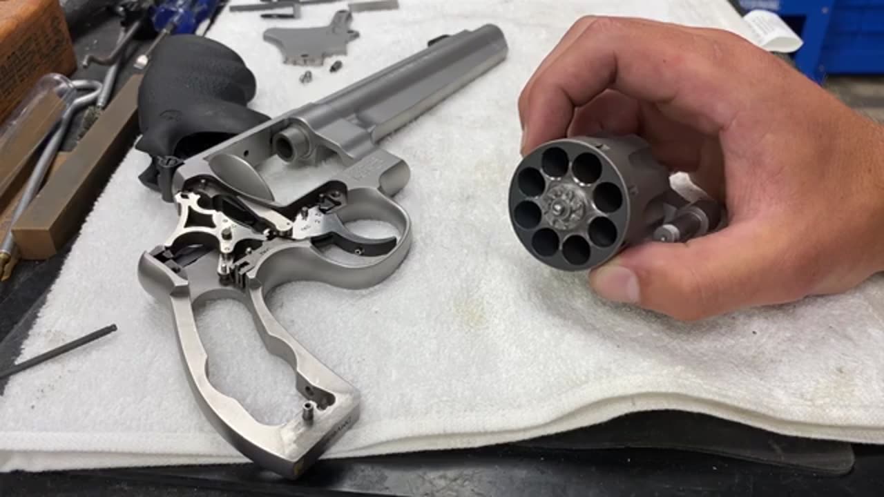 Smith and Wesson 929 Cylinder Chamfering is a MUST!