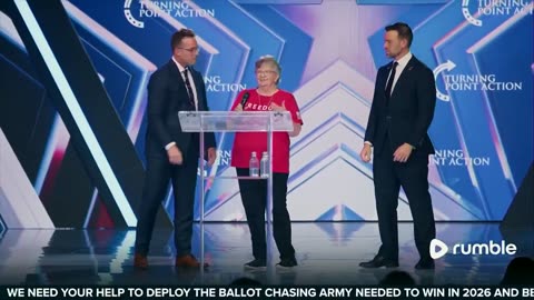 🚨 Poso & Benny welcome Jeannie the Target employee to AMFEST stage