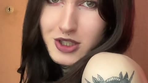 Enjoy this russian tgirl smiling to you