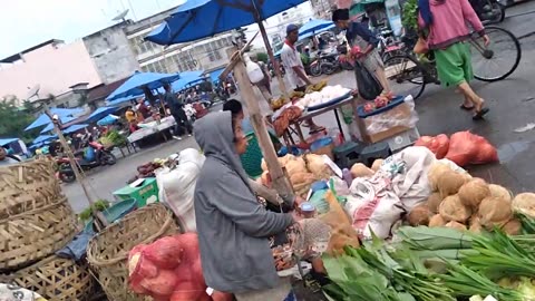Sumatras street market