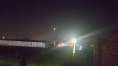 This video allegedly shows US airstrikes on Isfahan