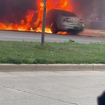 Teen killed in fiery crash after police chase in Milwaukee