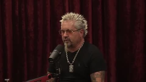 Joe Rogan Experience - #2323 Guy Fieri