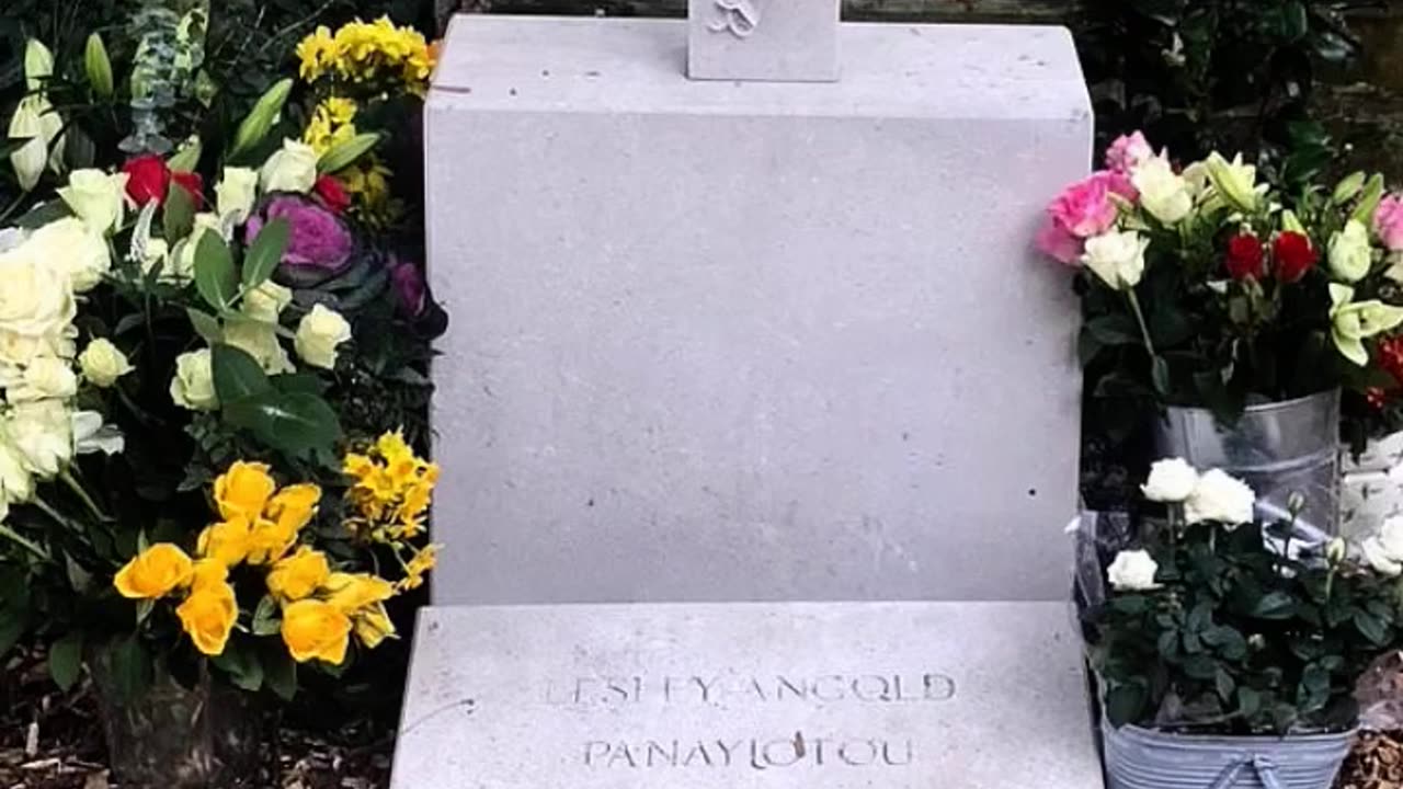 FAMOUS GRAVES - VOL. 145: GEORGE MICHAEL