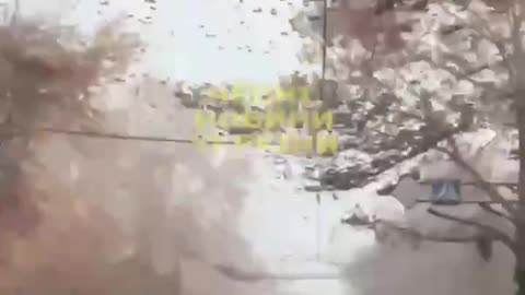 🇺🇦🇷🇺Kherson is now also covered with anti-drone nets.