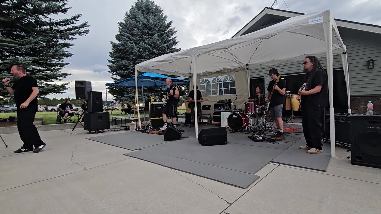 Round and Round Live First Concert