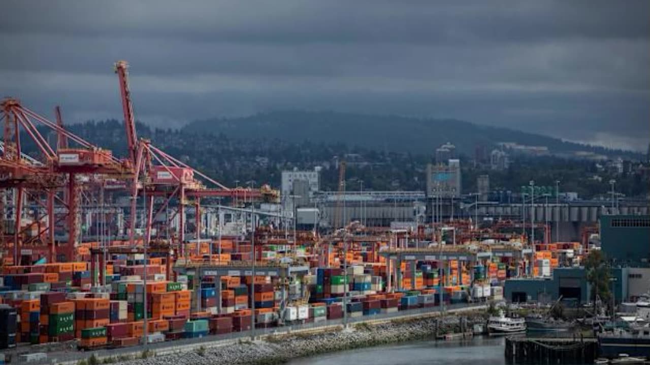 Canada's economy shrank more than expected in Q2, showing the trade war's spring impact