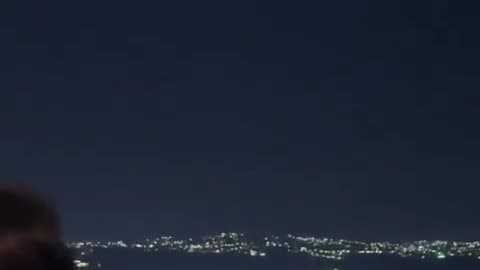 İran-İsrail savaşını nargile ve kahve eşliğinde manzaralı tepeden izlemek;