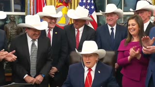 LOVE THOSE BIG BEAUTIFUL WHITE HATS!!!😎🇺🇸🔥🔥🔥