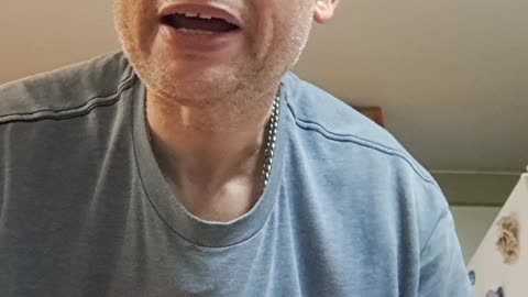 HOW TO LOOK YOUNG WITH BANANA SKIN