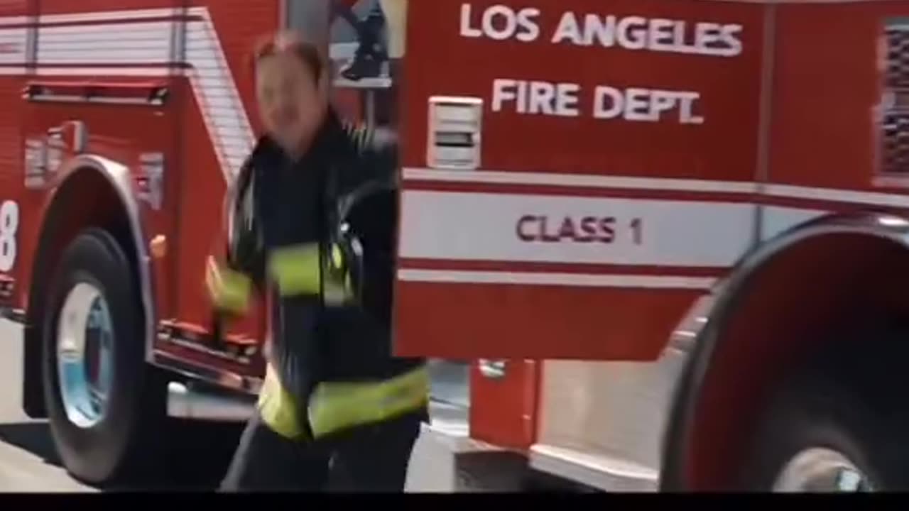 Buzzing Chaos: Truck Overturns, Unleashing Swarm of Bees