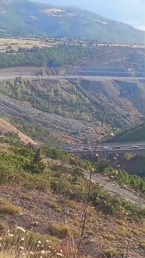 Trafik i rënduar në Rrugën e Kombit, Kolona mbi 10 kilometra në Kalimash