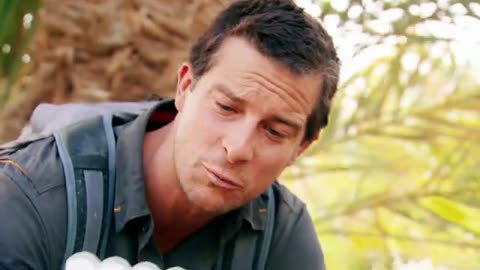 sobrevivir sin agua en el desierto _ Bear Grylls