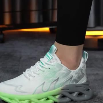 Women's Lightweight Breathable Mesh Sneakers