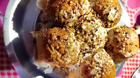 Cheese Garlic Bread 😋 Crispy & Cheesy | Easy Garlic Bread Recipe at Home | Natural Khana