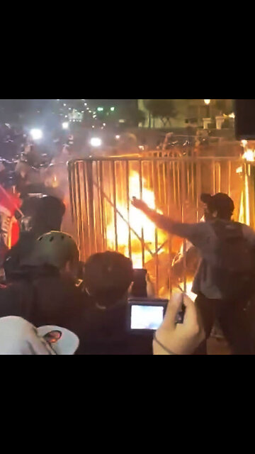 Caos en Lima por las protestas contra el Gobierno