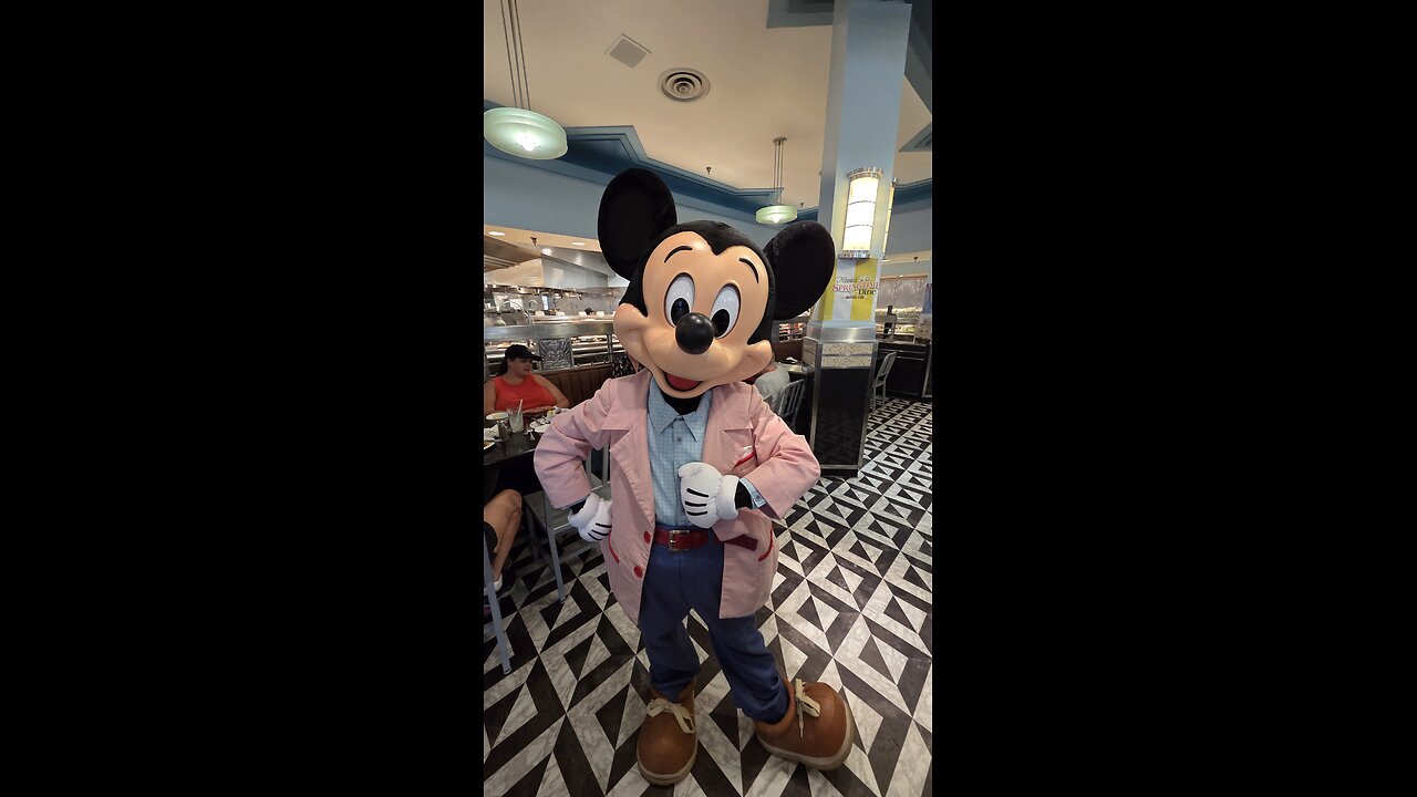 Dinner @ Hollywood and Vine/saying goodbye to the Muppets.