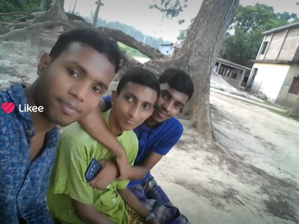 অতীতের স্মৃতি যখন মনে পড়ে যায়, দীর্ঘ ৫ বছর পূর্বের ছবি...