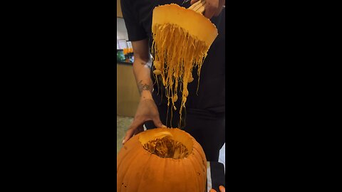 Carving Pumpkins 🔪🎃