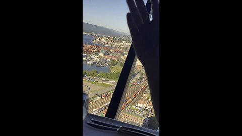 VANCOUVER ROTATING RESTAURANT