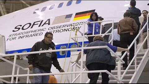 The Hubble Telescope is A Boeing 747 and HTS's Pictures Are Forged "ofc"