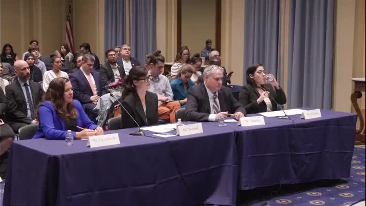 Dem Rep. Chuy Garcia: Trump and His ‘Racist Minions’ Deporting Criminals Is a ‘Dangerous Authoritarian Moment’