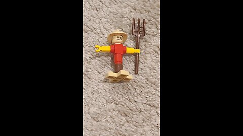 LEGO OF THE DAY! LEGO SCARECROW