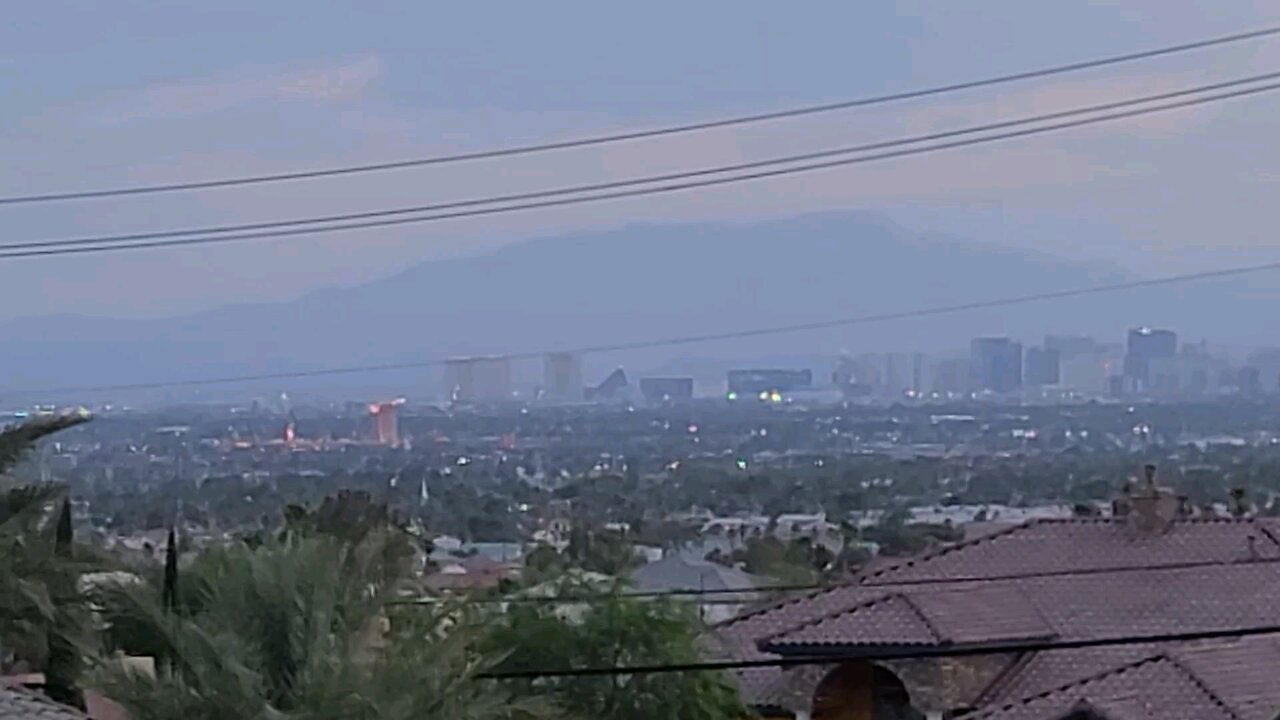 Did you SEE tonight's WINDY Las Vegas sunset? Check THIS out! 06.23.2025 #follow #lasvegas #gaming