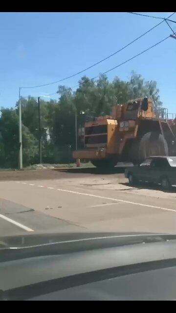 Who can drive this 170 ton tow truck?