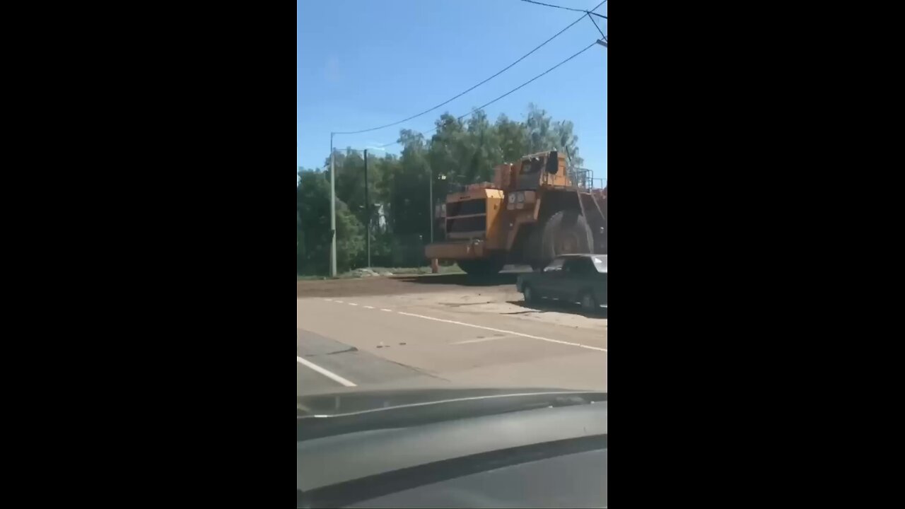 Who can drive this 170 ton tow truck?