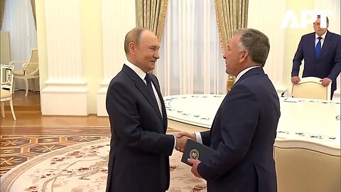 Steve Witkoff Greets Putin in Kremlin— Trump’s Deadline Nears