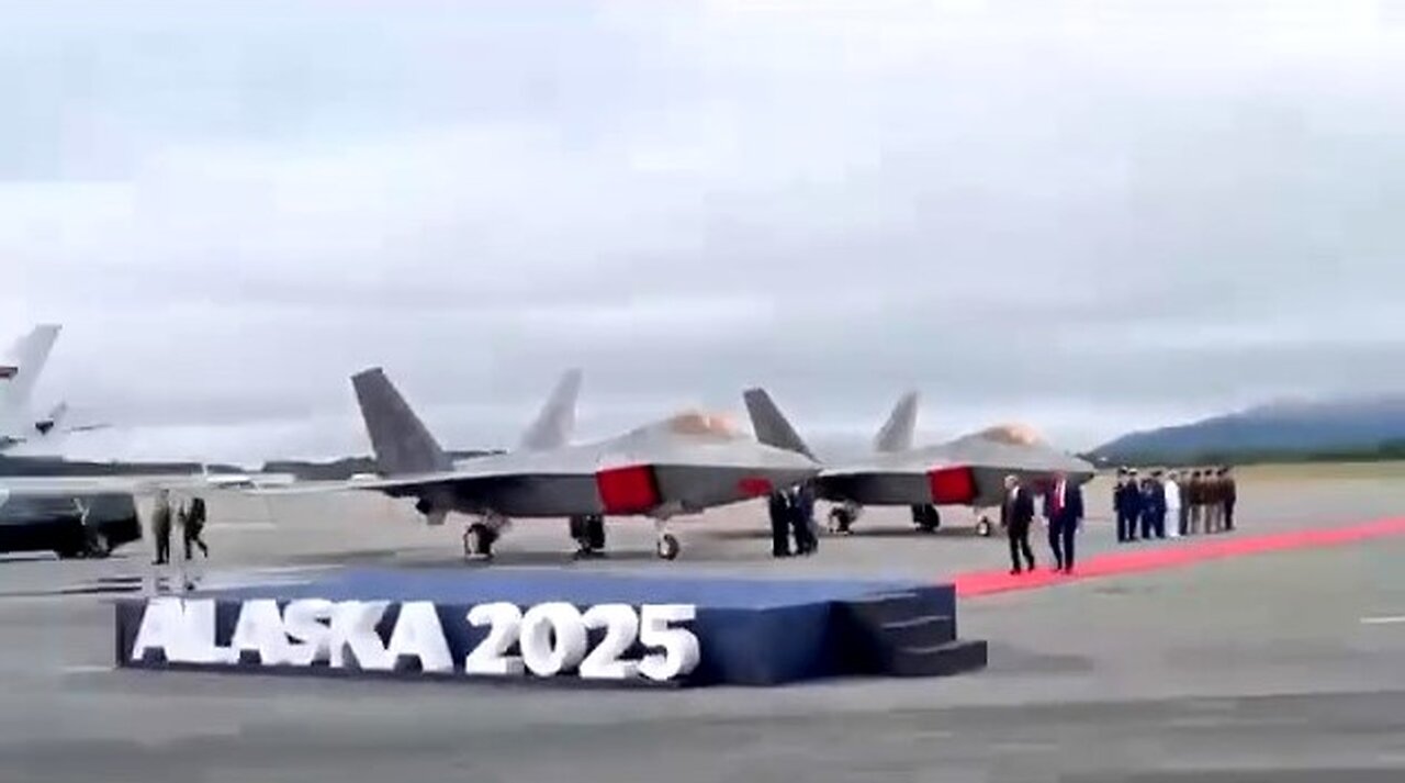 ტელეგრამი. ალასკა: პუტინი ამერიკული ავიაციის კოლონადას შორის. 15. 08. 2025