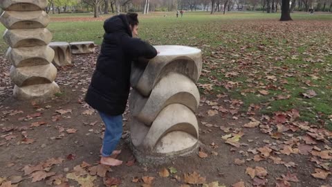 A cold barefoot walk in the city 0°C 32°F (Loser Ana Deleted YouTube Video)