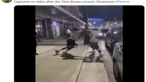 Detroit - 2 Black Guys Fighting - Black Cops Come and Join The fight