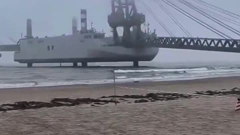 China unveiled its new huge ”invasion barges” during training