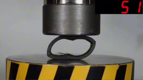 #Hydraulic_piston_vs_iron_rings_and_the_strongest_glass_in_the_world_ASMR💀🔥