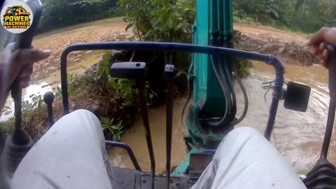 Massive 365C Excavator Battles Deep Mud & Water! The Sounds Are Unreal 🔥💧 | ASMR Power