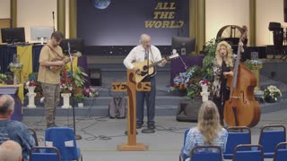 Freddy Clark Family Singing & Playing