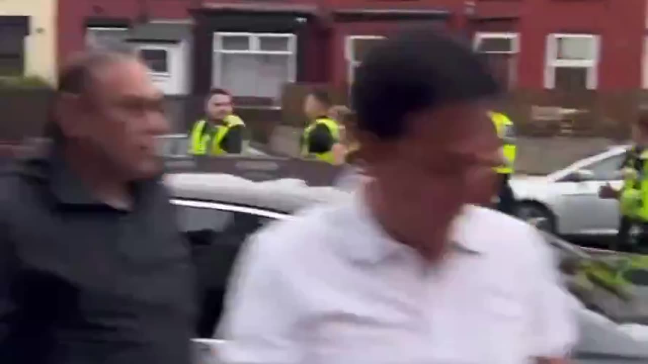 Reminder of how UK police react when non whites are rioting.